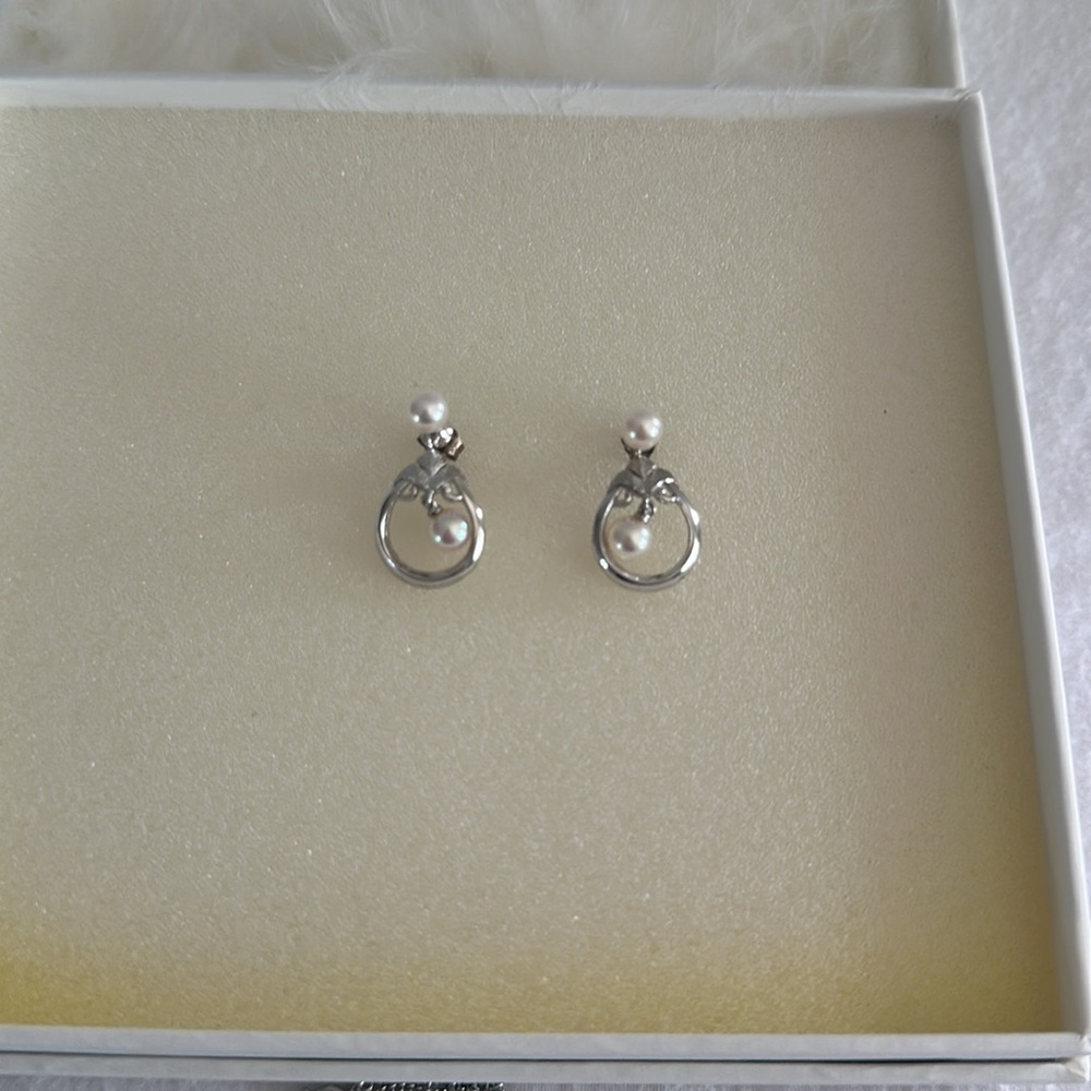 Vintage Mikimoto Silver Drop Pearl Earrings and Necklace - Picture 6 of 7